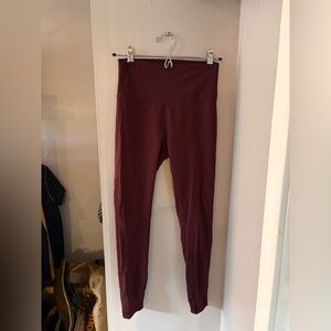 Lululemon Wunder Under Train Leggings Size 4 in Burgundy